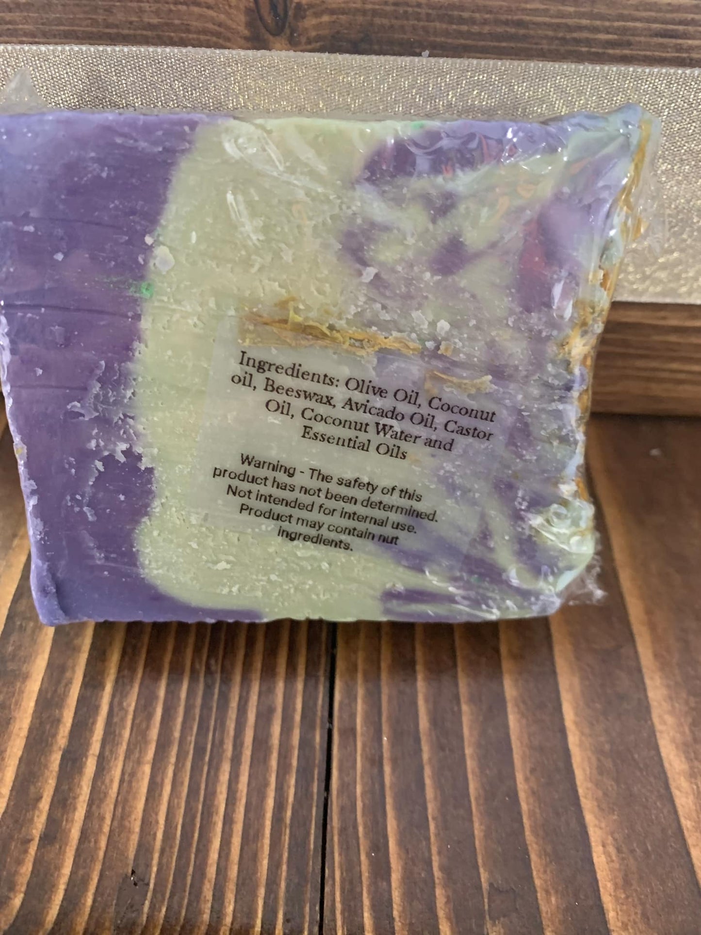Lavendar & Spearmint: Soothing lavender meets crisp mint for a calming yet invigorating cleanse that awakens the senses.