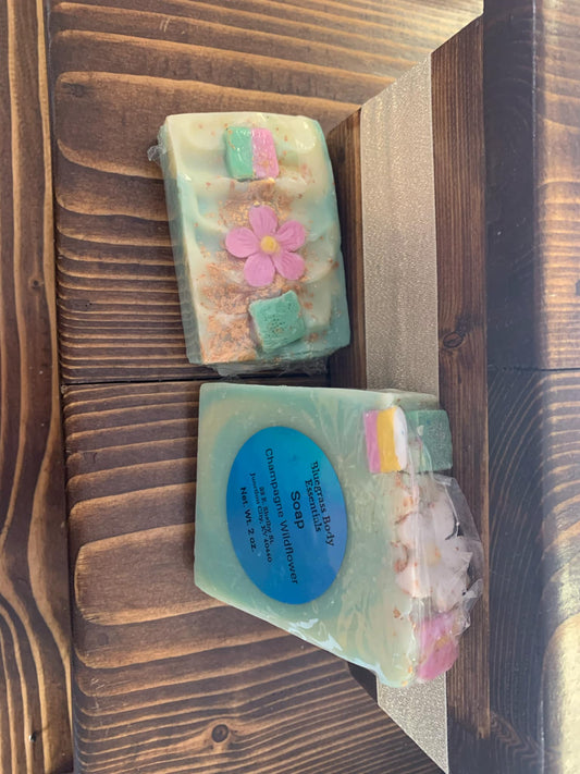 Champagne Wildflower: Delicate wildflowers kissed with sparkling champagne — a light, effervescent scent that feels like a celebration in every wash.