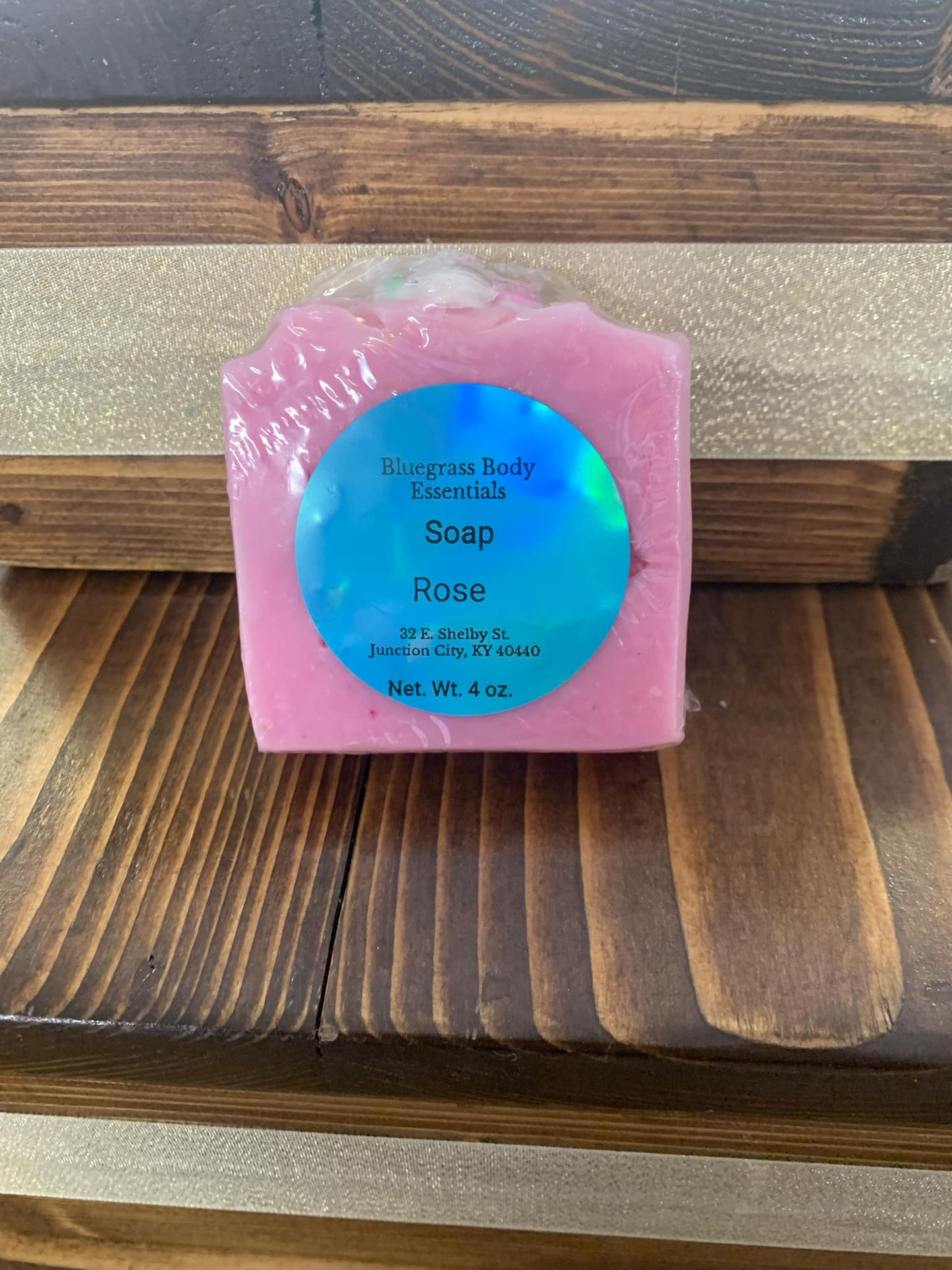 Rose: Infused with real rose petals — a romantic ritual for your skin.